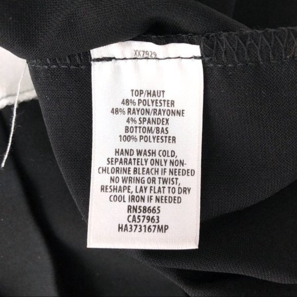 New Halogen Pleated Peplum Hem Color Block Short Sleeve Top Petite Size Small - Picture 16 of 16